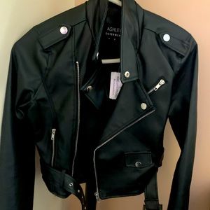 Cropped faux leather jacket